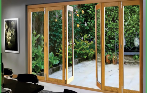 So sánh cửa gỗ truyền thống và cửa nhôm kính